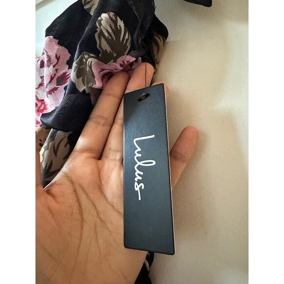 NWT Lulus Keep Blooming Black Floral Cutout Knotted Tie Mesh Bodysuit Size S - Picture 6 of 8